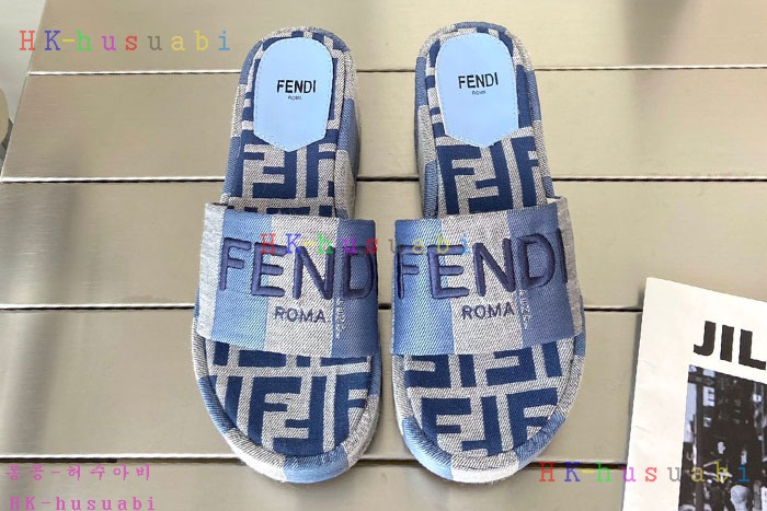 NEW 펜디 샌들 신상 FD 6855027