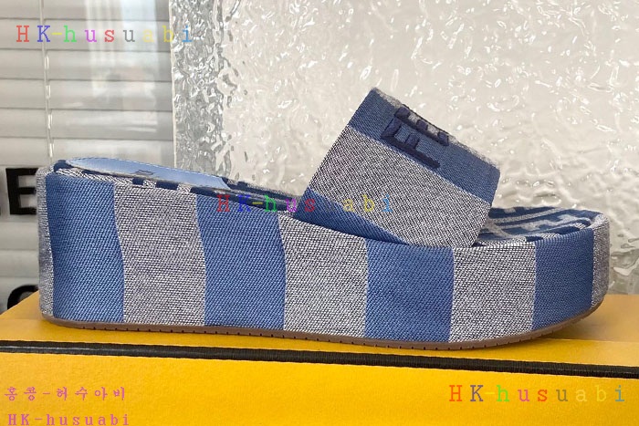 NEW 펜디 샌들 신상 FD 6855027