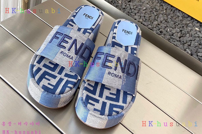 NEW 펜디 샌들 신상 FD 6855027