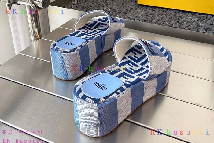 NEW 펜디 샌들 신상 FD 6855027