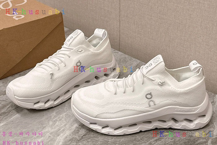 NEW 로에베 스니커즈 신상 L 504008