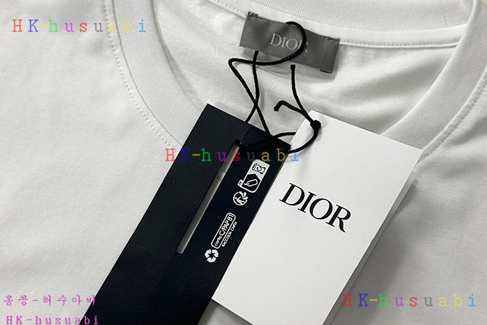 NEW 디올 반팔티 신상 DR 3025504