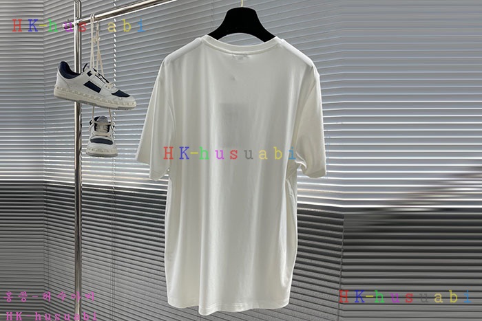 NEW 샤넬 반팔티 신상 C 690010