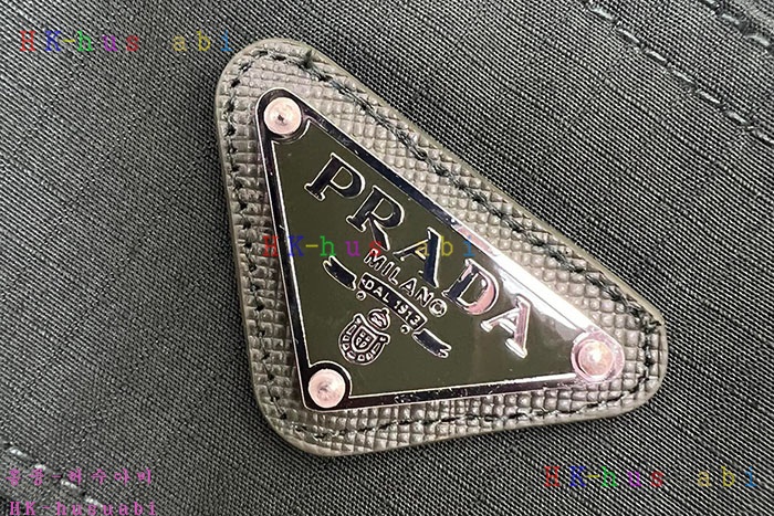 NEW 프라다 바지 신상 P 441401