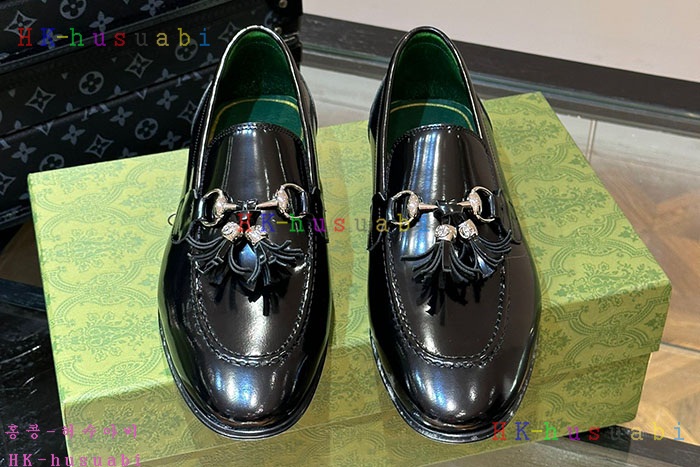 NEW 구찌 로퍼 신상 GU 699256