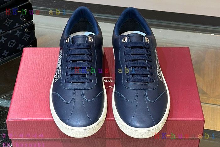 NEW 페라가모 스니커즈 신상 F 770400