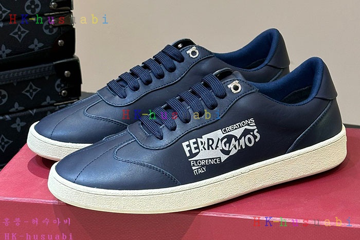 NEW 페라가모 스니커즈 신상 F 770400
