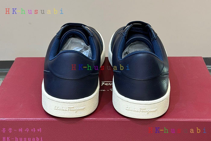 NEW 페라가모 스니커즈 신상 F 770400