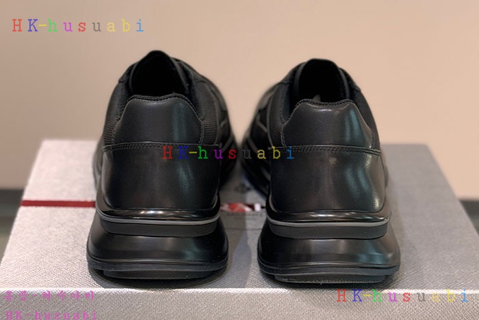 NEW 프라다 스니커즈 신상 P 558003