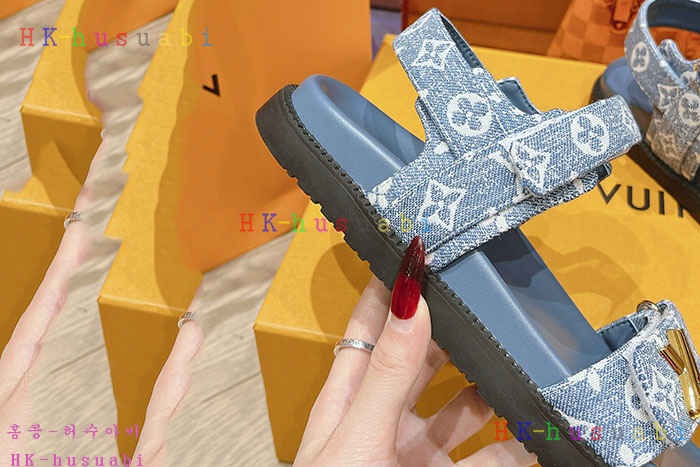 NEW 루이비통 샌들 신상 LV 1180601