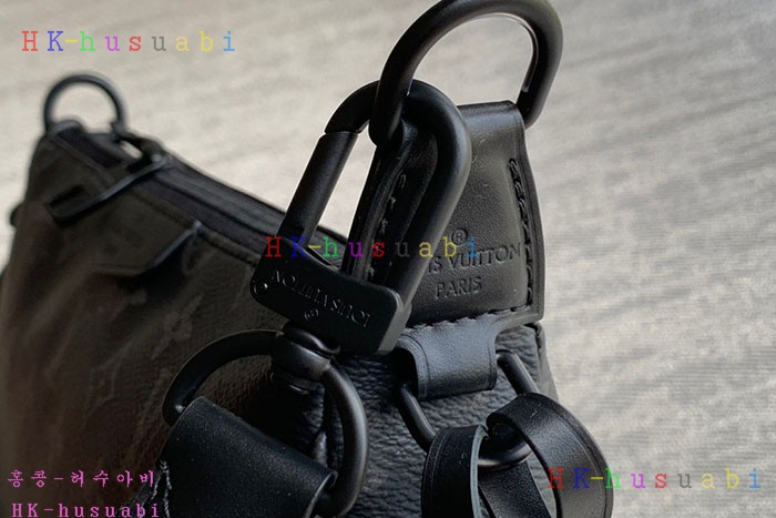 ★미러급★루이비통 포쉐트 악세수아 XL M11741