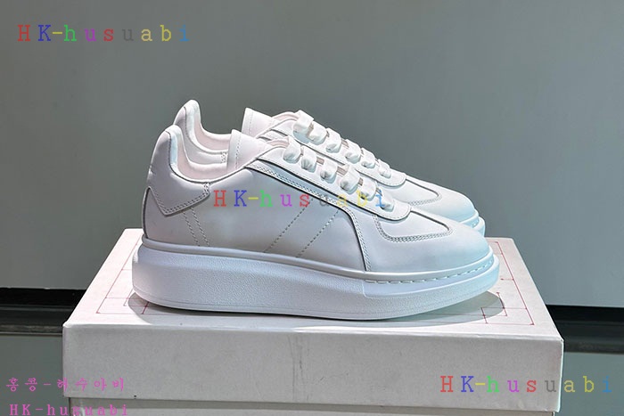 NEW 알렉산더맥퀸 스니커즈 신상 MQ 355506