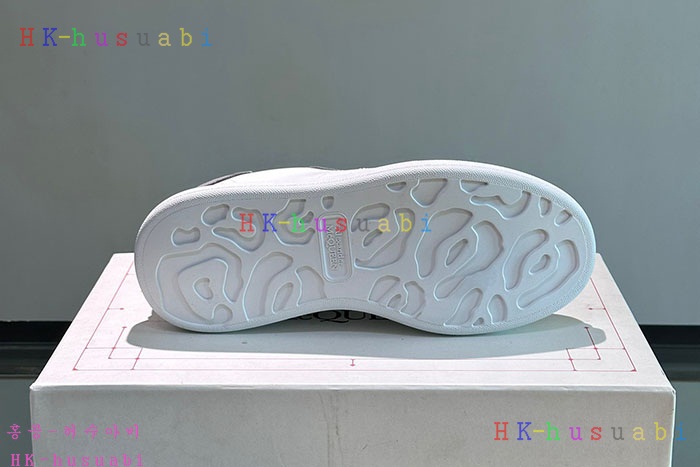NEW 알렉산더맥퀸 스니커즈 신상 MQ 355513