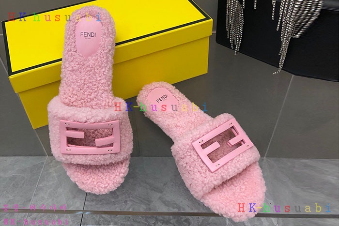 NEW 펜디 샌들 신상 FD 1807710