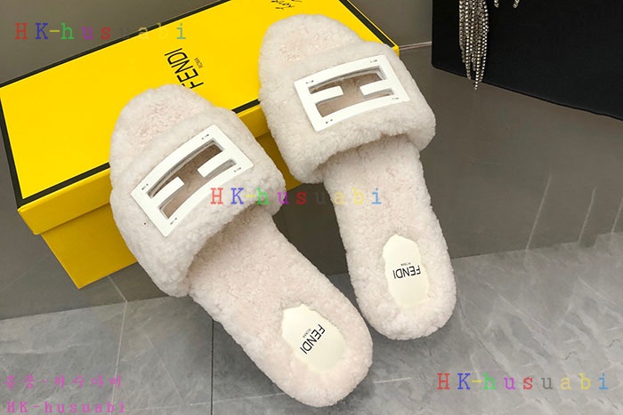 NEW 펜디 샌들 신상 FD 1807712