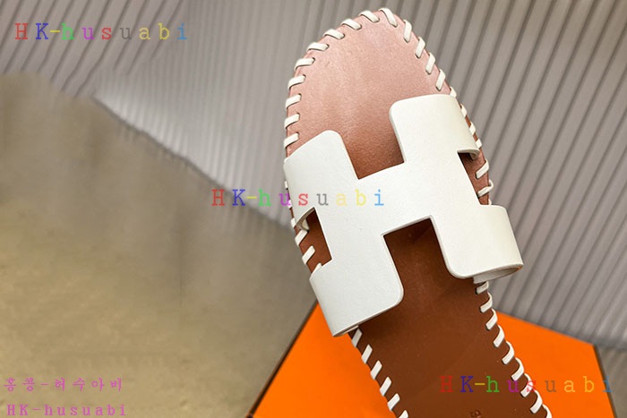 NEW 에르메스 샌들 신상 H 748809