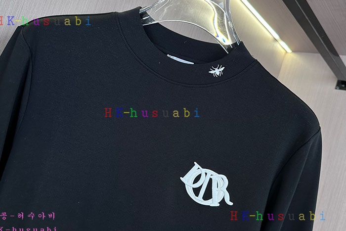 NEW 디올 긴팔티 신상 DR 496602