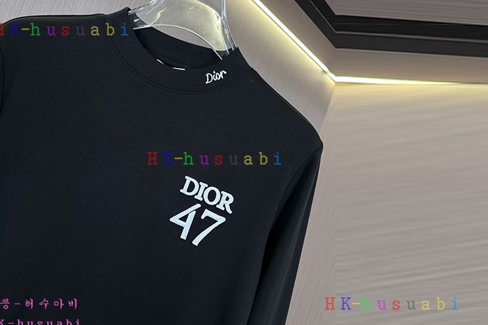 NEW 디올 긴팔티 신상 DR 496604
