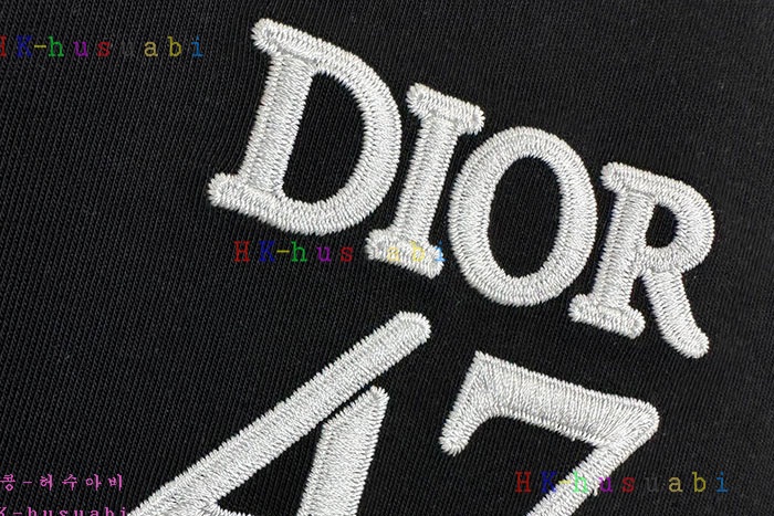 NEW 디올 긴팔티 신상 DR 496604