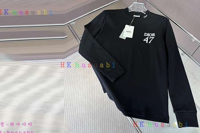 NEW 디올 긴팔티 신상 DR 496604