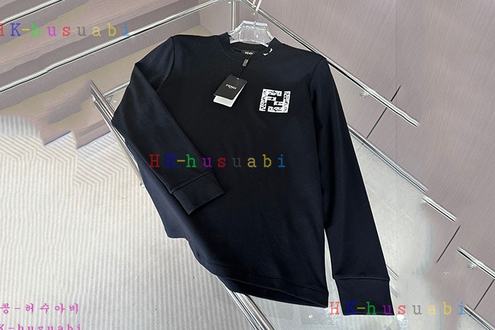NEW 펜디 긴팔티 신상 FD 994402