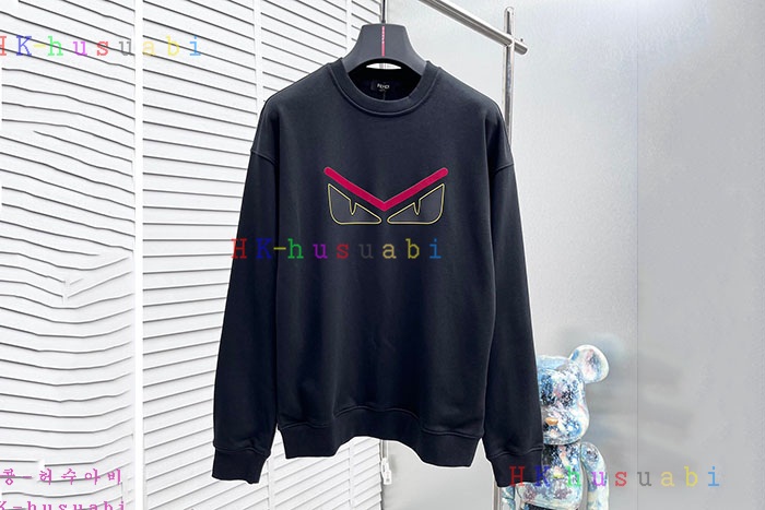 NEW 펜디 맨투맨 신상 FD 995503