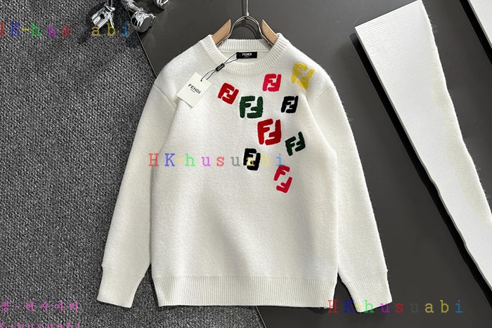 NEW 펜디 맨투맨 신상 FD 995505