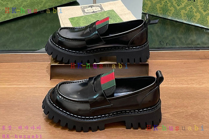 NEW 구찌 로퍼 신상 G 582118