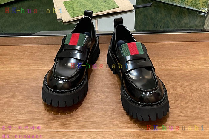 NEW 구찌 로퍼 신상 G 582118