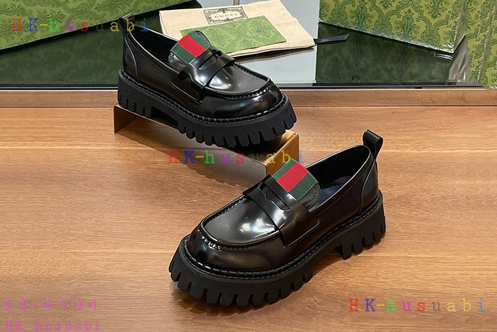 NEW 구찌 로퍼 신상 G 582118