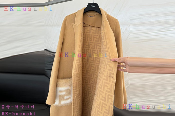 NEW 펜디 가죽코트 신상 FD 411705