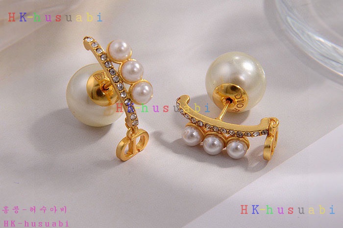 NEW  디올 귀걸이 신상 DR 6855256