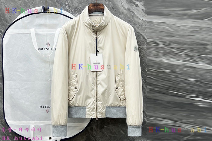 NEW 몽클레어  패딩자켓 신상 M 2070407