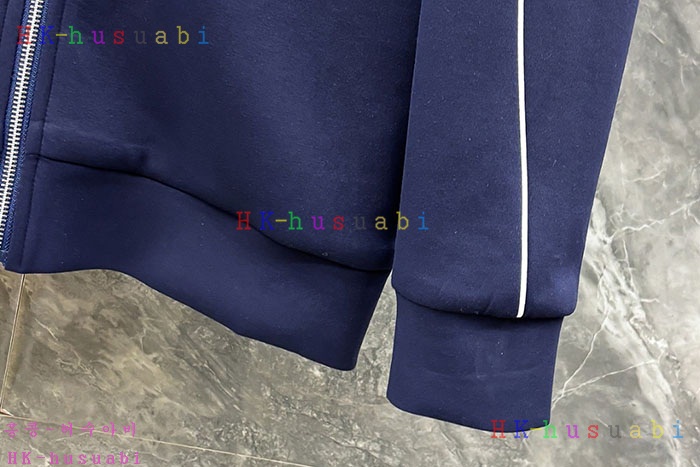 NEW 발렌티노 집업상하의셋트 신상 V 1740550