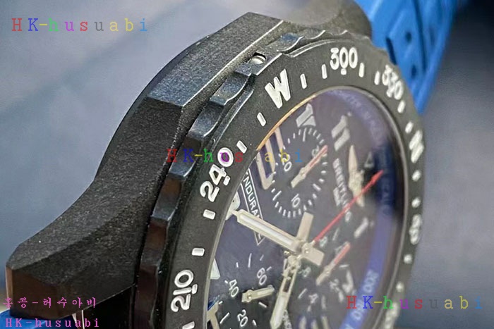 NEW 브라이틀링 인듀어런스 프로44 시계 신상 E823103A1M1S1