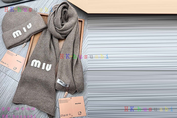 NEW 미우미우 모자 머플러 신상 MU 4788022