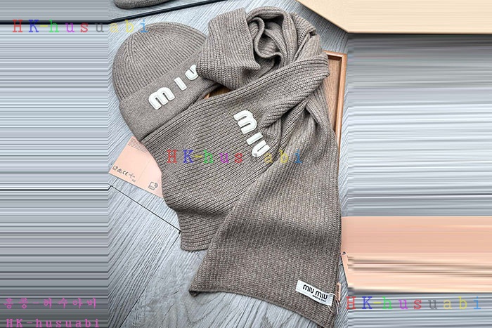 NEW 미우미우 모자 머플러 신상 MU 4788022