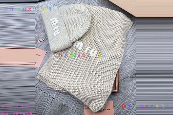NEW 미우미우 모자 머플러 신상 MU 4788025