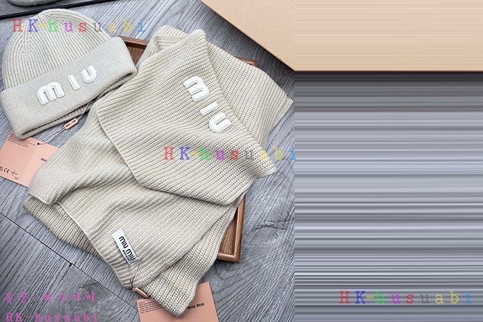 NEW 미우미우 모자 머플러 신상 MU 4788025