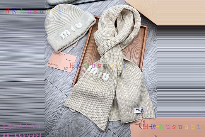 NEW 미우미우 모자 머플러 신상 MU 4788025