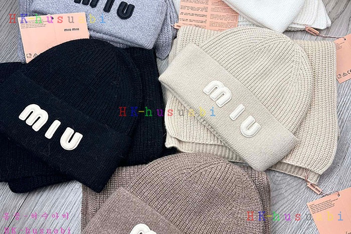 NEW 미우미우 모자 머플러 신상 MU 4788025