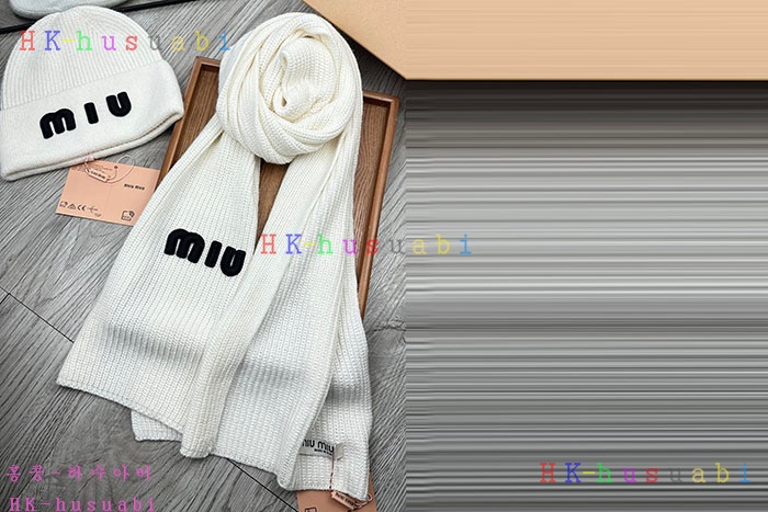 NEW 미우미우 모자 머플러 신상 MU 4788026