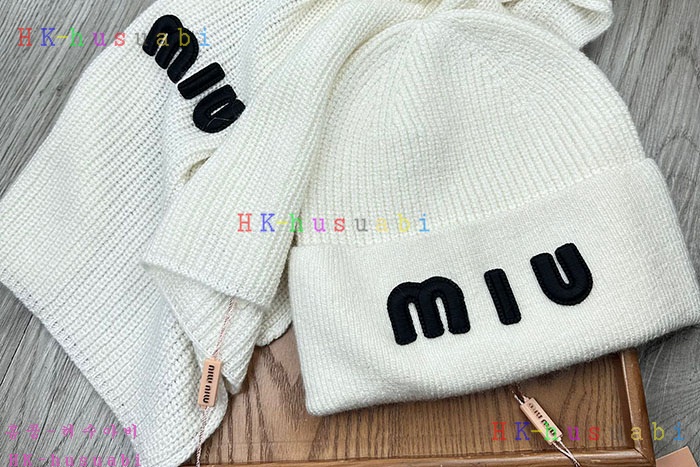 NEW 미우미우 모자 머플러 신상 MU 4788026