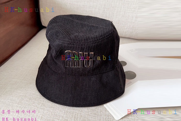 NEW 미우미우 모자  신상 MU 4788028