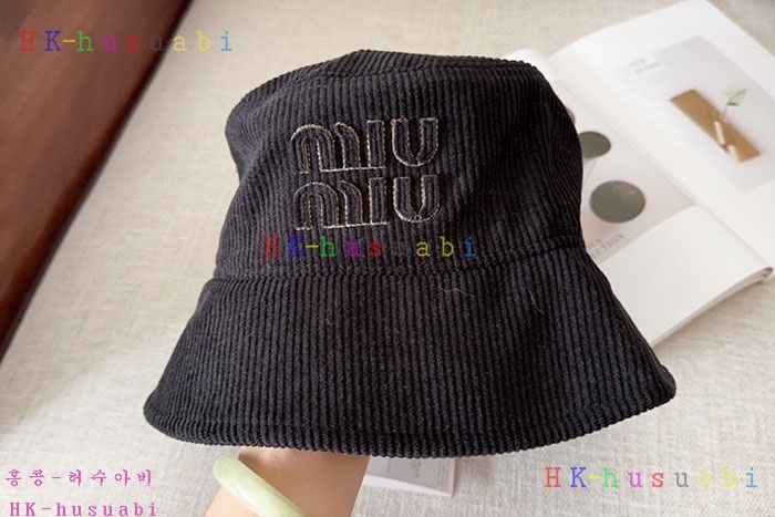 NEW 미우미우 모자  신상 MU 4788028