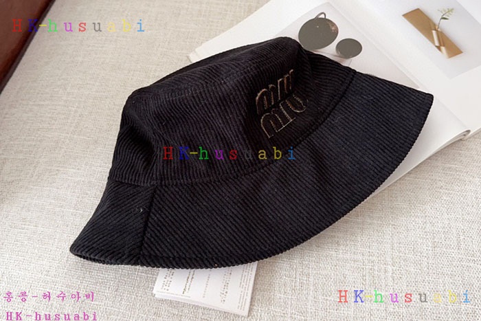 NEW 미우미우 모자  신상 MU 4788028