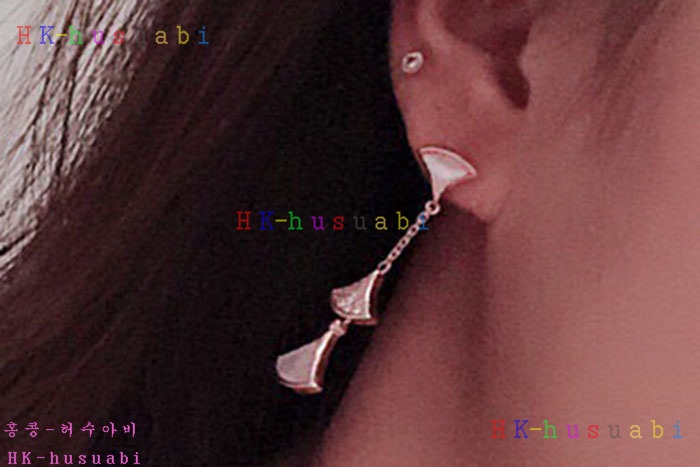 NEW 불가리 귀걸이 신상 B 6640101