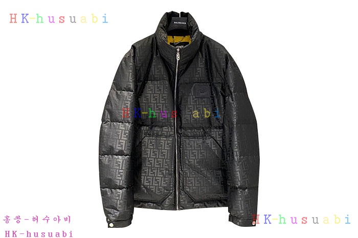 NEW 펜디 패딩 신상 FD 4488576