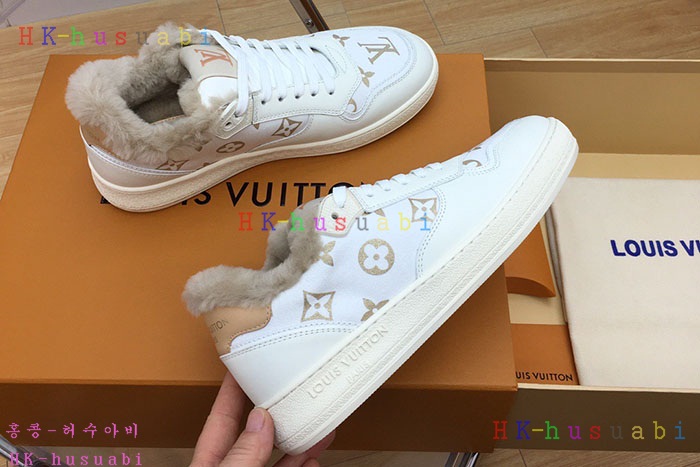 NEW 루이비통 스니커즈 신상 LV 4658011