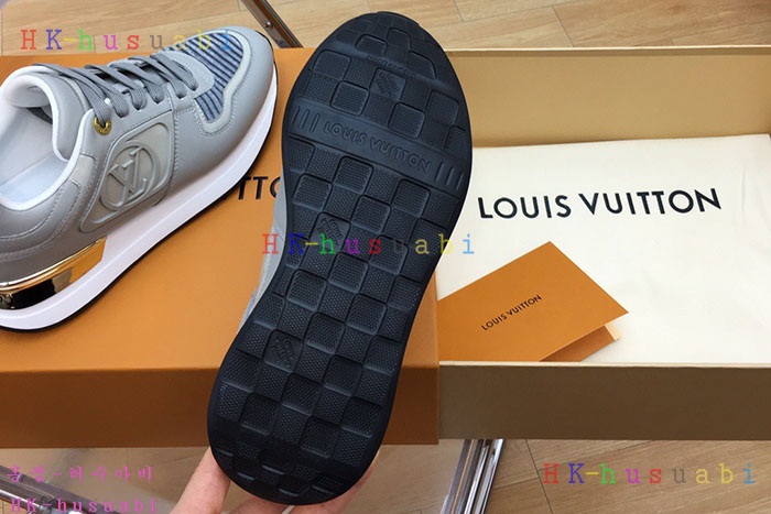 NEW 루이비통 스니커즈 신상 LV 4658018